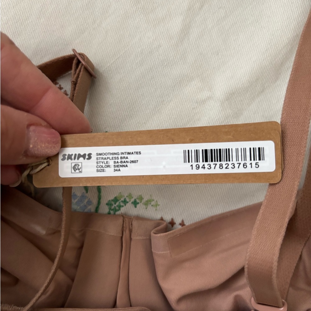 Skims Smoothing Unlined Strapless Bra- NWT- Sienna - Picture 3 of 7